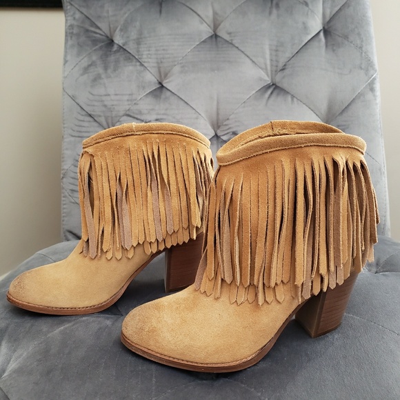 Frye Shoes - Frye Fringe IIana Boots Size 7B